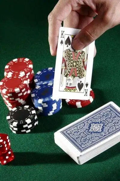 Filipino mobile user accessing fc178 login sportsbook and casino on smartphone