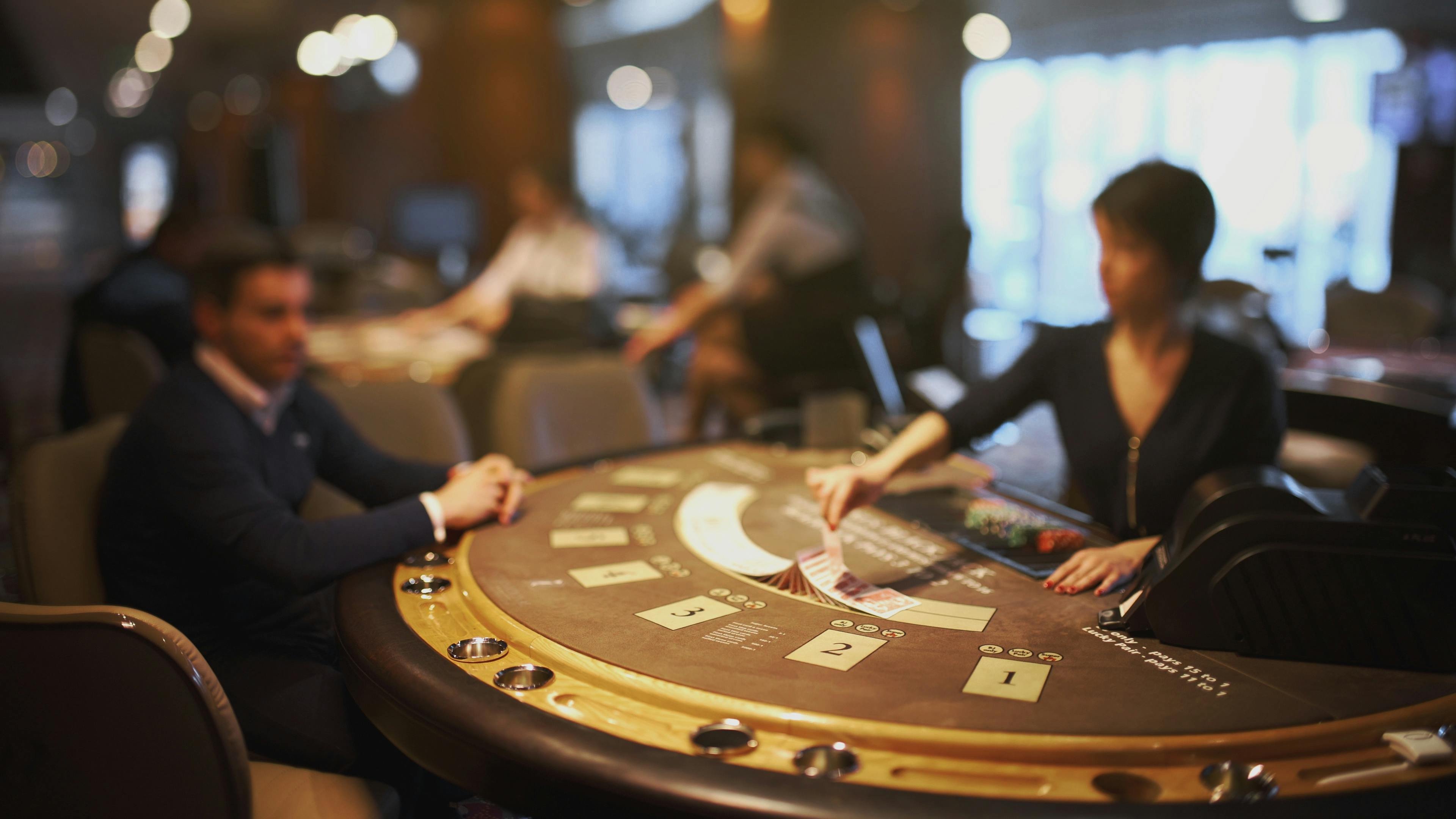 Player spinning slot reels on fc178 login mobile interface